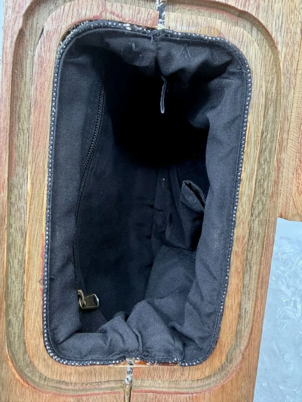 Chloe & Lex Black Floral Clutch with Wooden Handle